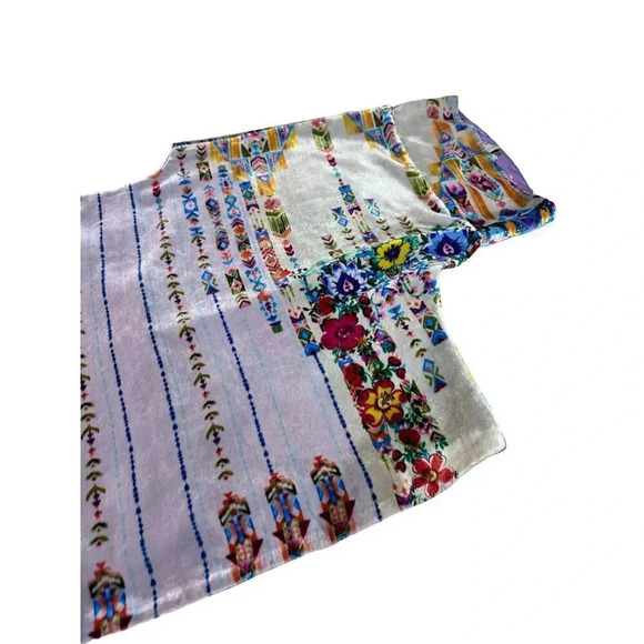 Johnny Was Women's Blue silk and velour Floral Boho Chic Top Size S - Picture 8 of 9